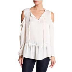 NWT⭐️ Harlowe & Graham Cold Shoulder Peplum Blouse
